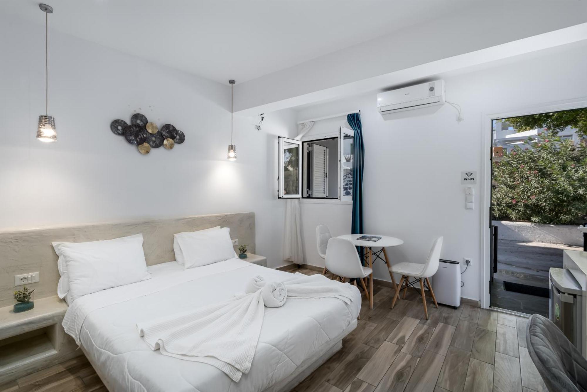 Oasis Suites Fira Fira (Santorini) Exterior foto